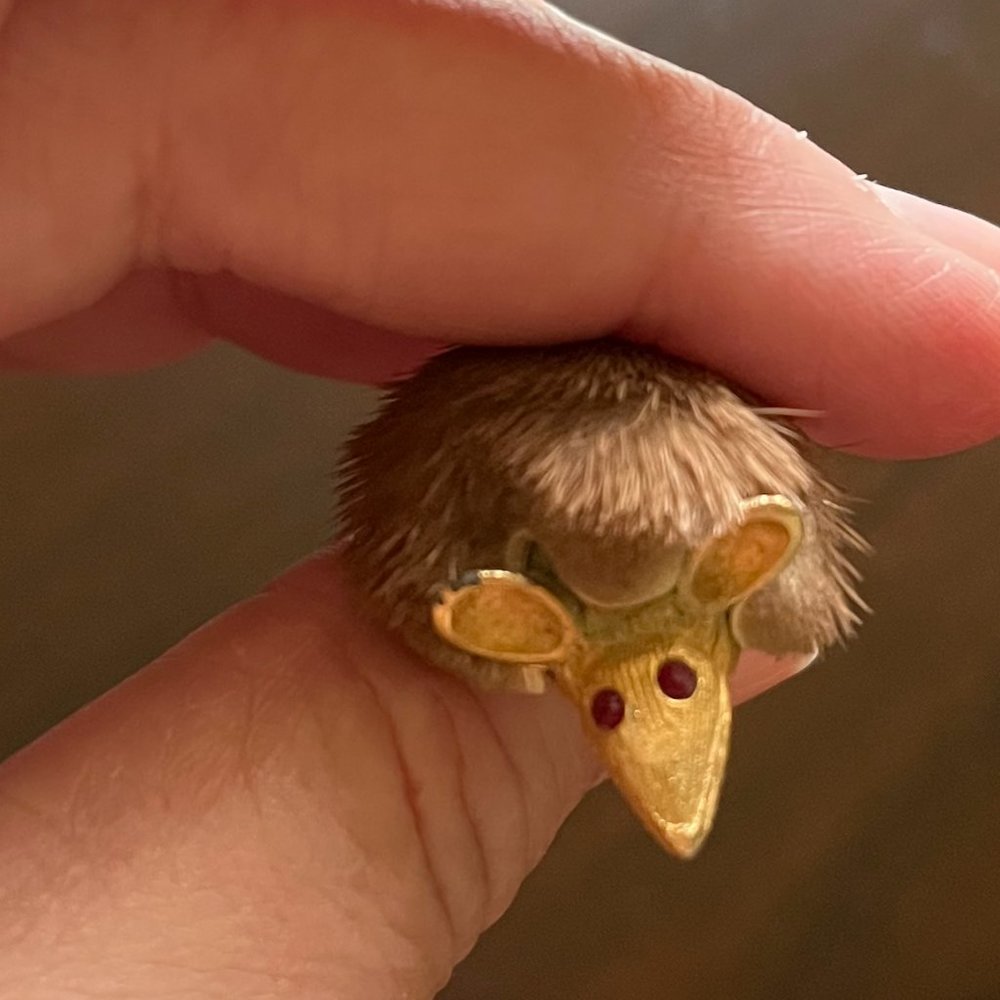 ** 50’s Sm Mink Mouse Pin with Jeweled Eyes Tie Tack